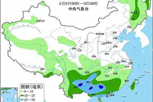 笑开了花！？詹姆斯赛后在场上跟塔图姆拉家常